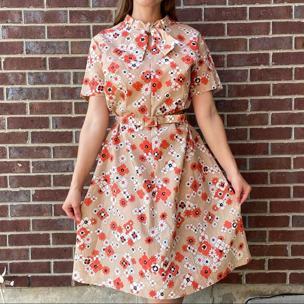 Vintage retro 60s/70s belted floral tie neck fit flare dress small medium - Picture 2 of 9